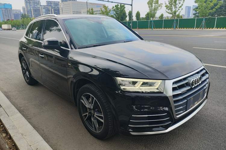 Used Audi Q5L 2020 Updated 40 TFSI Prestige Fashion Edition Front Right 45 Deg