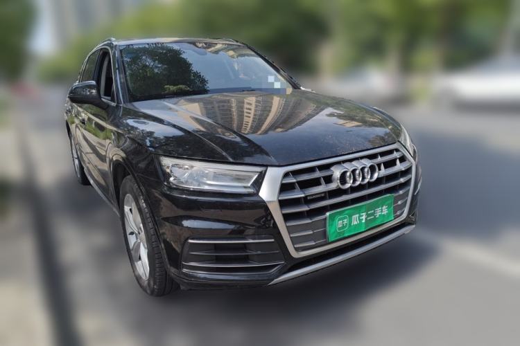 Used Audi Q5L 2020 40 TFSI Prestige Edition Front Right 45 Deg