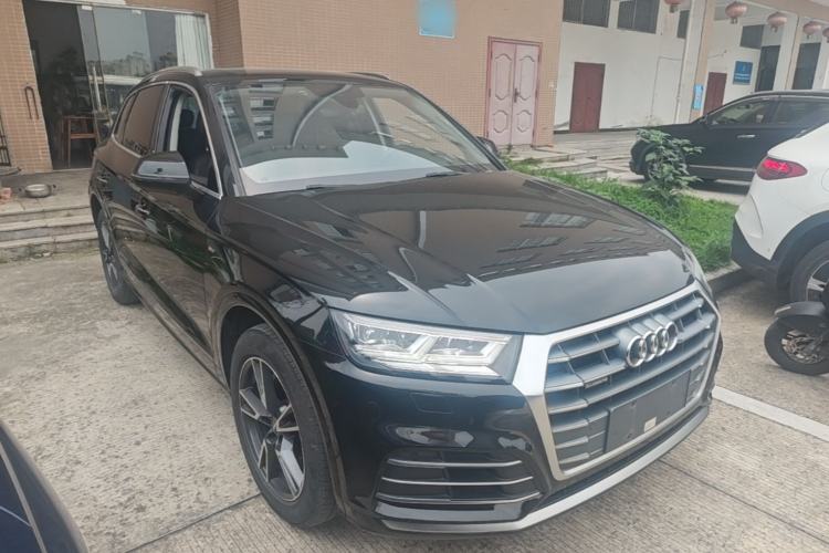 Used Audi Q5L 2020 Updated 40 TFSI Prestige Fashion Edition Front Right 45 Deg