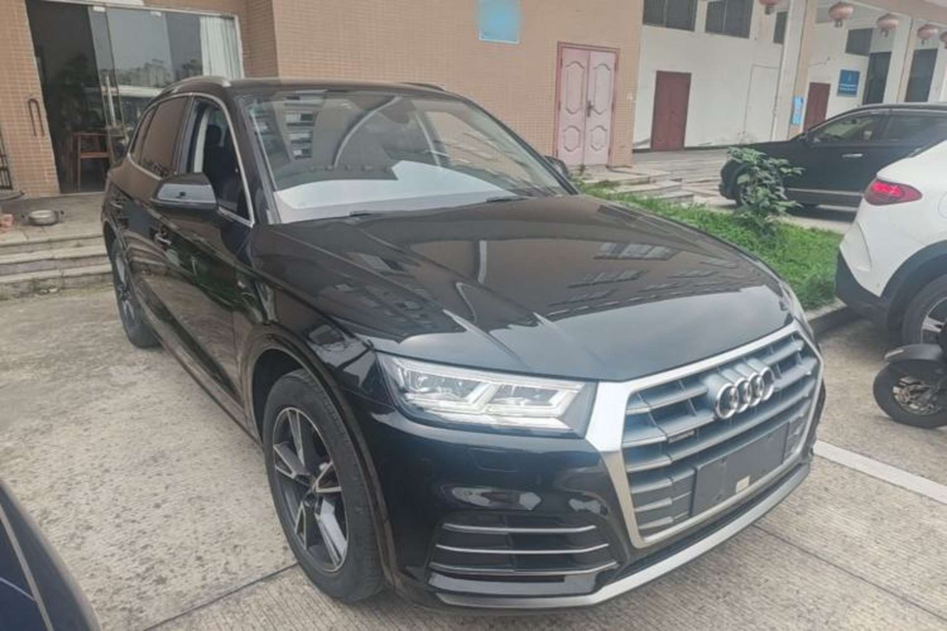 Used Audi Q5L 2020 Updated 40 TFSI Prestige Fashion Edition Front Right 45 Deg