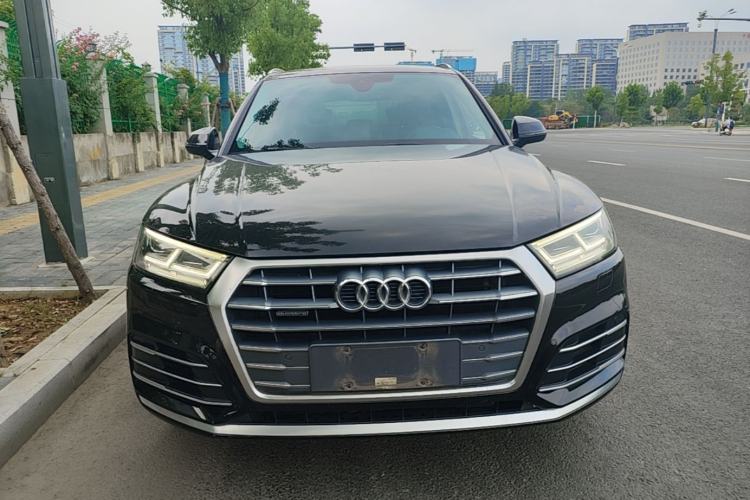 Used Audi Q5L 2020 Updated 40 TFSI Prestige Fashion Edition Front
