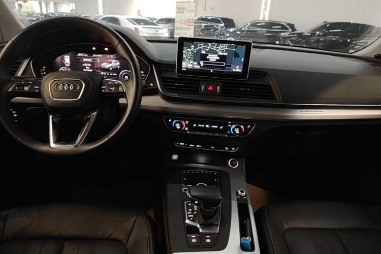 Used Audi Q5L 2020 Updated 40 TFSI Prestige Fashion Edition Gear Lever
