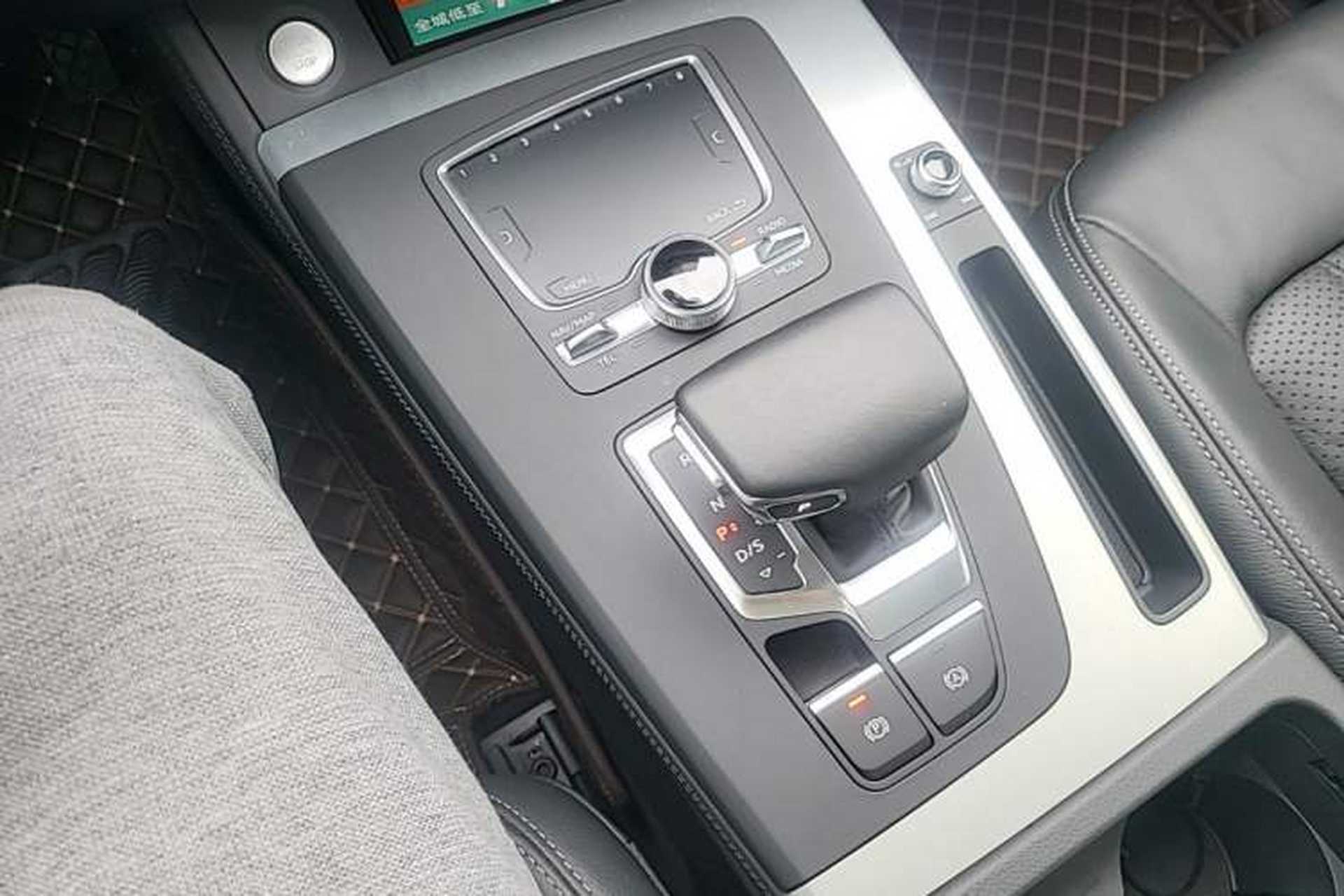 Used Audi Q5L 2020 Updated 40 TFSI Prestige Fashion Edition Gear Lever
