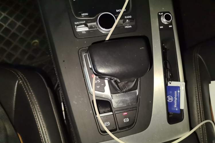 Used Audi Q5L 2020 40 TFSI Prestige Fashion Edition Gear Lever