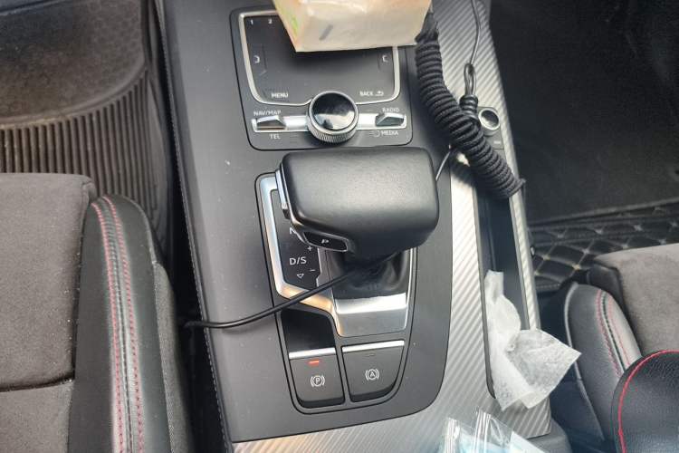 Used Audi Q5L 2020 45 TFSI Prestige Sport Edition Gear Lever