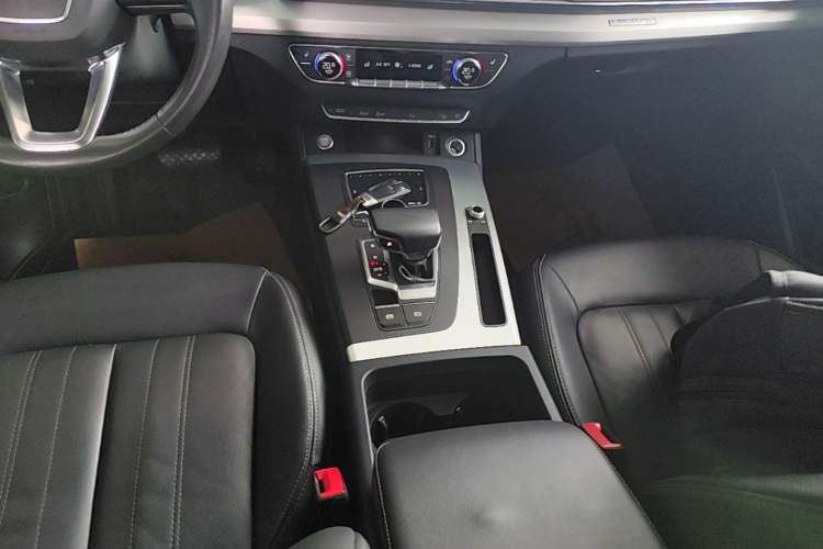 Used Audi Q5L 2020 40 TFSI Prestige Fashion Edition Gear Lever