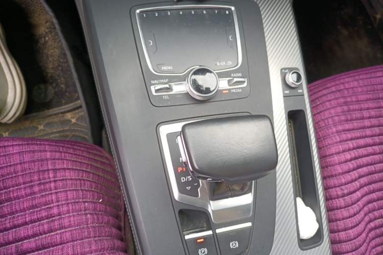 Used Audi Q5L 2020 40 TFSI Prestige Fashion Edition Gear Lever