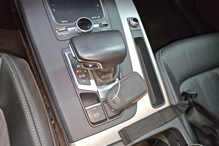 Used Audi Q5L 2020 40 TFSI Prestige Fashion Edition Gear Lever