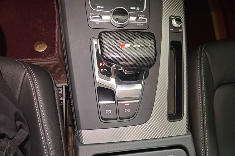 Used Audi Q5L 2020 45 TFSI Prestige Fashion Model Gear Lever