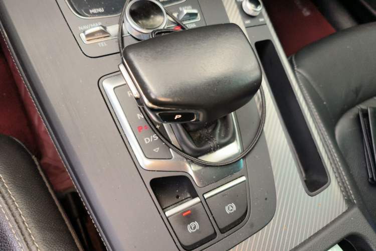 Used Audi Q5L 2020 45 TFSI Prestige Fashion Model Gear Lever