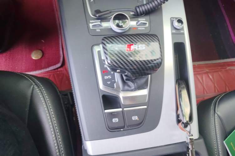 Used Audi Q5L 2020 Updated 40 TFSI Prestige Fashion Edition Gear Lever