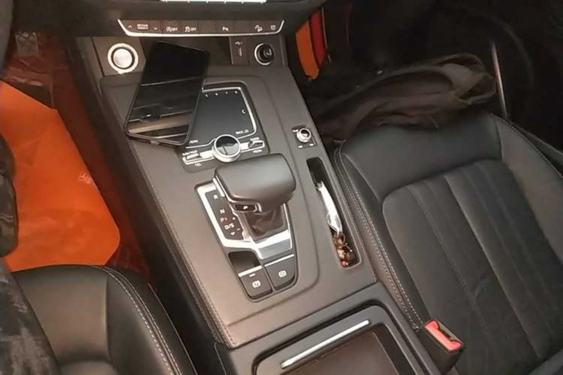 Used Audi Q5L 2020 Updated 40 TFSI Prestige Fashion Edition Gear Lever