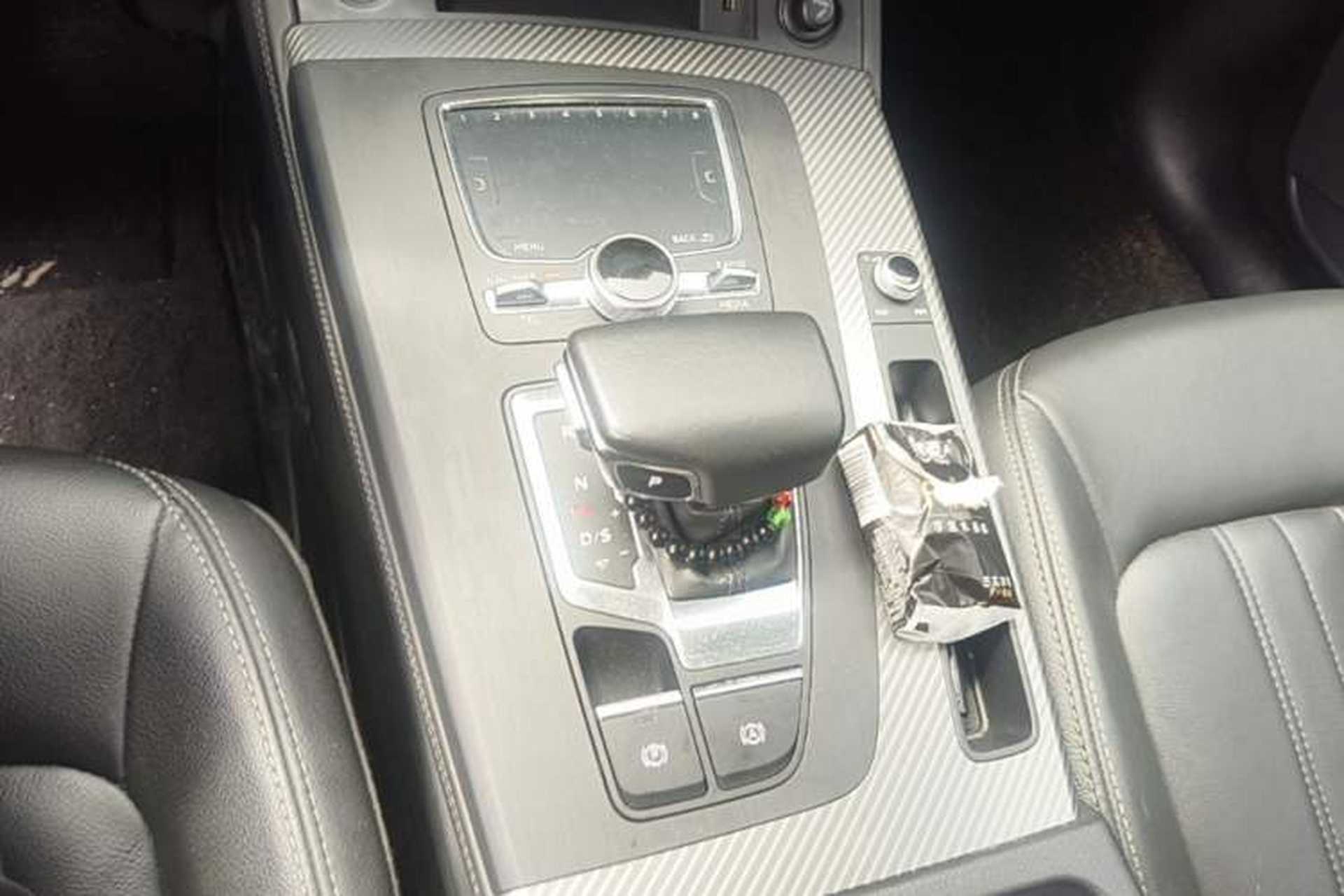 Used Audi Q5L 2020 45 TFSI Prestige Fashion Model Gear Lever