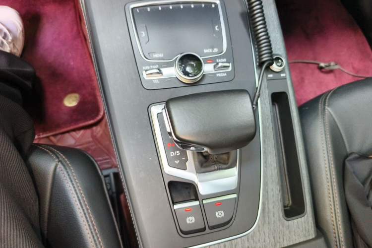 Used Audi Q5L 2020 40 TFSI Prestige Fashion Edition Gear Lever