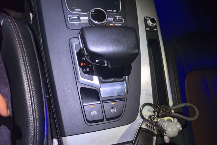Used Audi Q5L 2020 40 TFSI Prestige Fashion Edition Gear Lever
