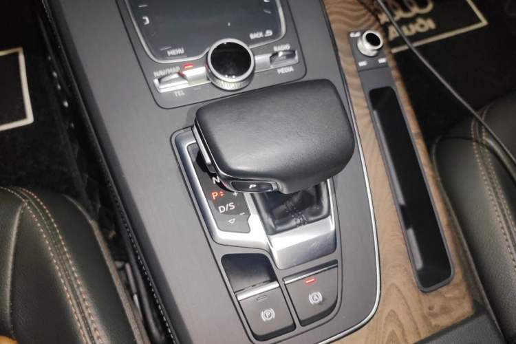 Used Audi Q5L 2020 45 TFSI Prestige Elegant Edition Gear Lever