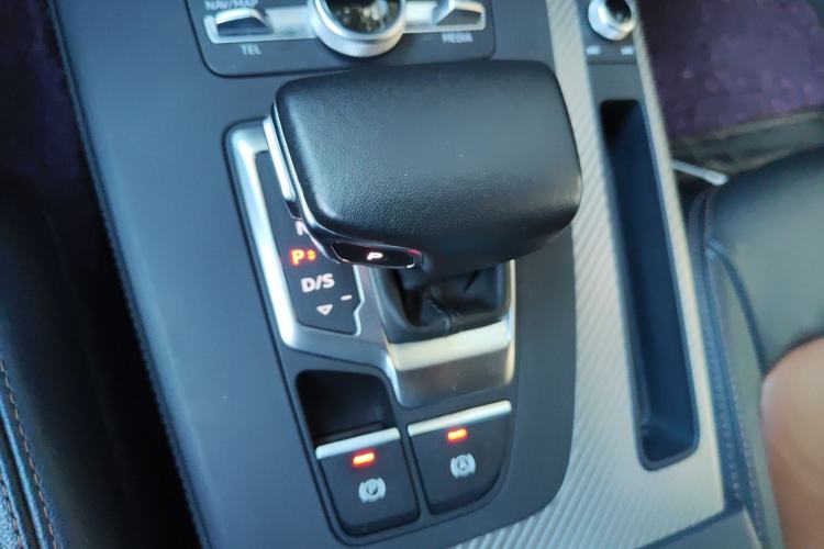 Used Audi Q5L 2020 45 TFSI Prestige Fashion Model Gear Lever