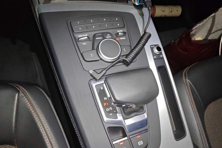 Used Audi Q5L 2020 Revised 40 TFSI Prestige Edition Gear Lever
