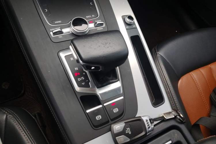 Used Audi Q5L 2020 40 TFSI Prestige Fashion Edition Gear Lever