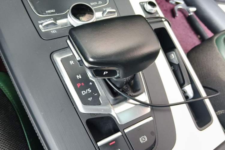 Used Audi Q5L 2020 40 TFSI Prestige Fashion Edition Gear Lever