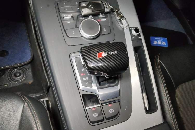 Used Audi Q5L 2020 Revised 40 TFSI Prestige Edition Gear Lever