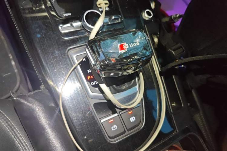 Used Audi Q5L 2020 40 TFSI Prestige Fashion Edition Gear Lever