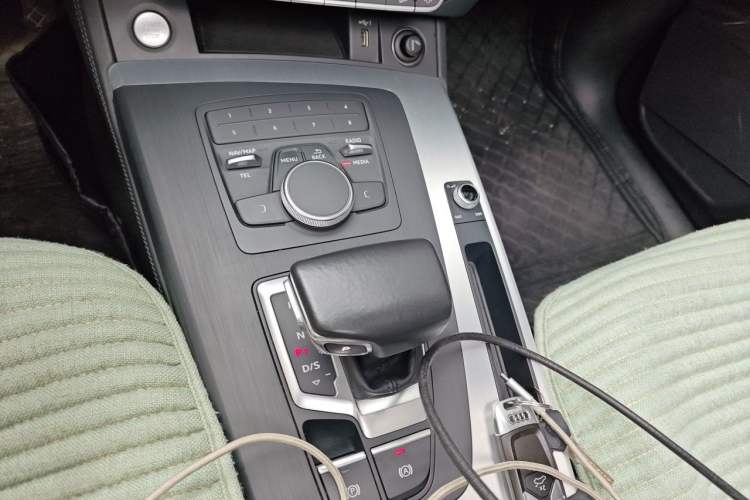 Used Audi Q5L 2020 40 TFSI Prestige Fashion Edition Gear Lever