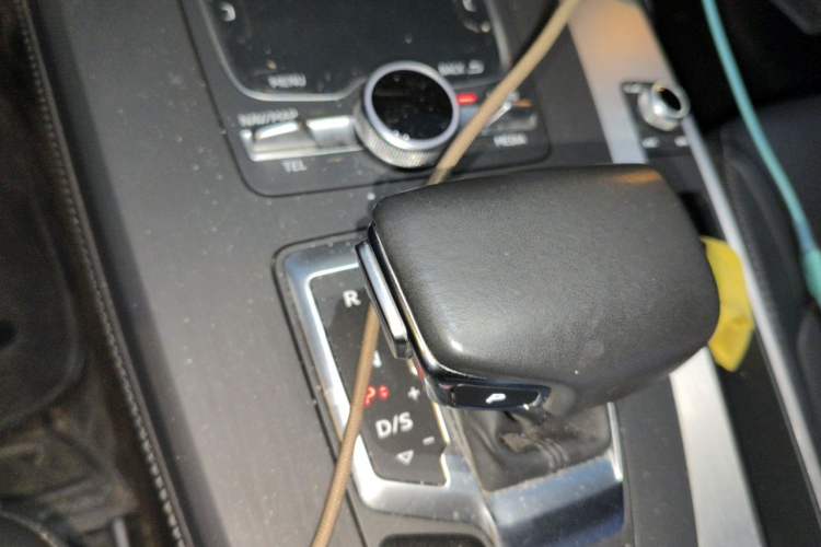 Used Audi Q5L 2020 40 TFSI Prestige Fashion Edition Gear Lever