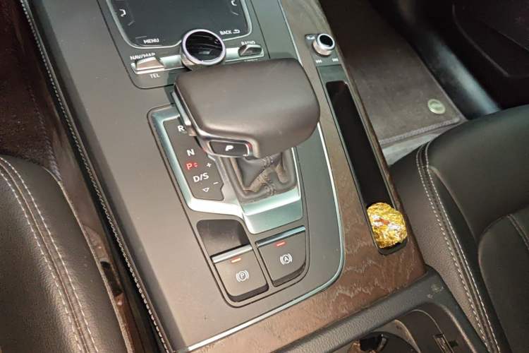 Used Audi Q5L 2020 45 TFSI Prestige Sport Edition Gear Lever