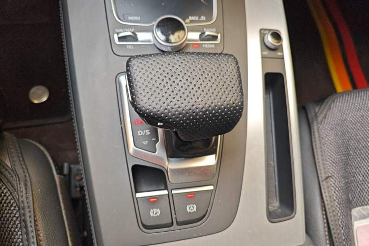 Used Audi Q5L 2020 40 TFSI Prestige Fashion Edition Gear Lever