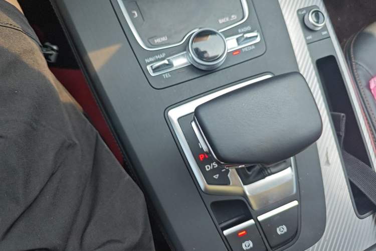 Used Audi Q5L 2020 45 TFSI Prestige Fashion Model Gear Lever