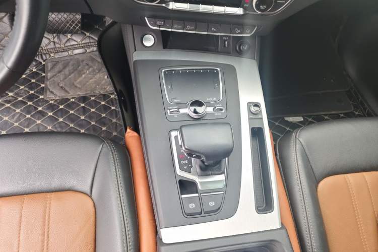 Used Audi Q5L 2020 40 TFSI Prestige Fashion Edition Gear Lever