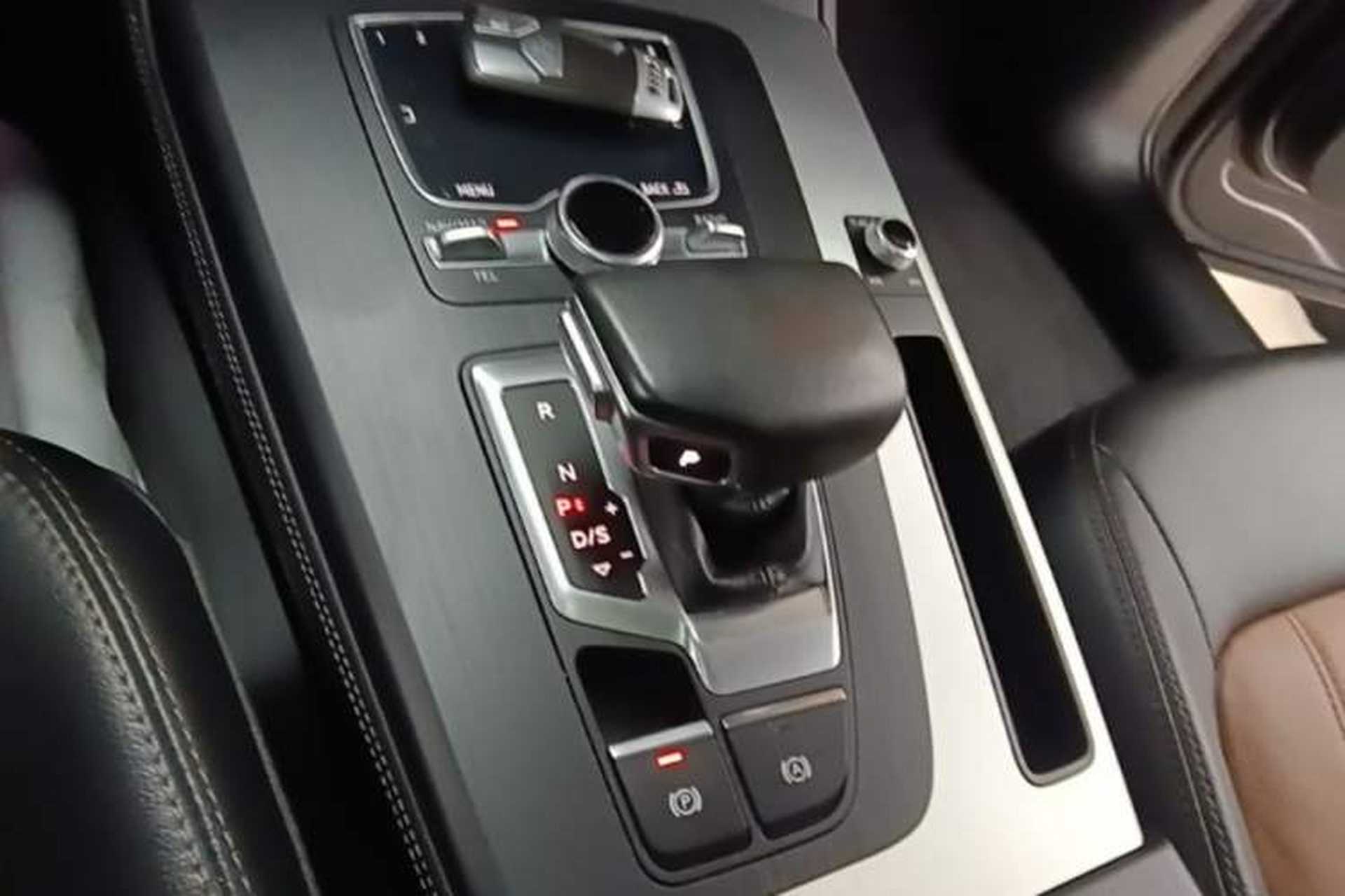 Used Audi Q5L 2020 Updated 40 TFSI Prestige Fashion Edition Gear Lever