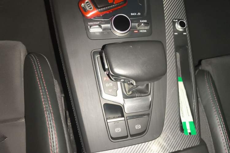 Used Audi Q5L 2020 45 TFSI Prestige Sport Edition Gear Lever