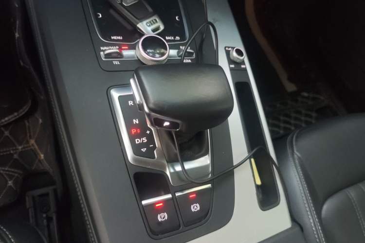 Used Audi Q5L 2020 40 TFSI Prestige Fashion Edition Gear Lever