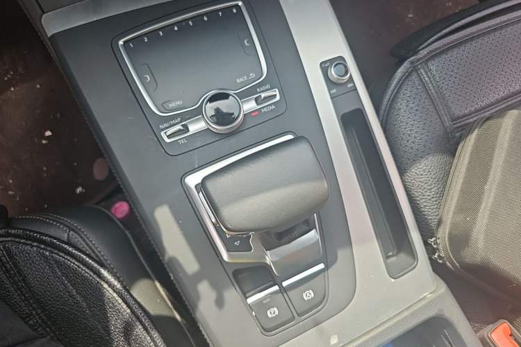 Used Audi Q5L 2020 40 TFSI Prestige Fashion Edition Gear Lever