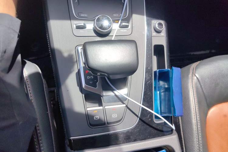Used Audi Q5L 2020 45 TFSI Prestige Luxury Sport Edition Gear Lever
