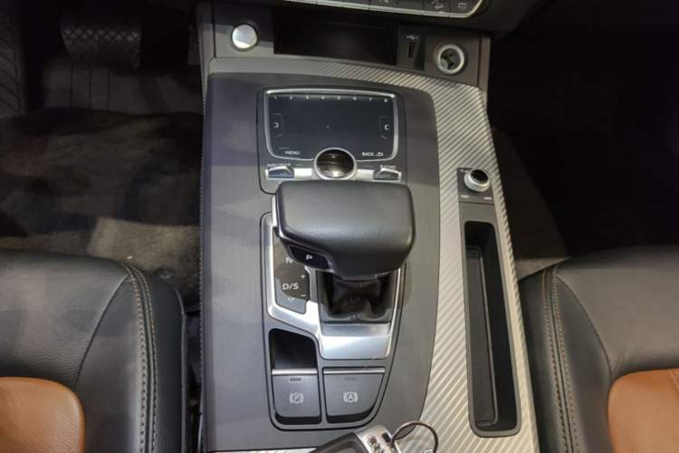 Used Audi Q5L 2020 40 TFSI Prestige Fashion Edition Gear Lever