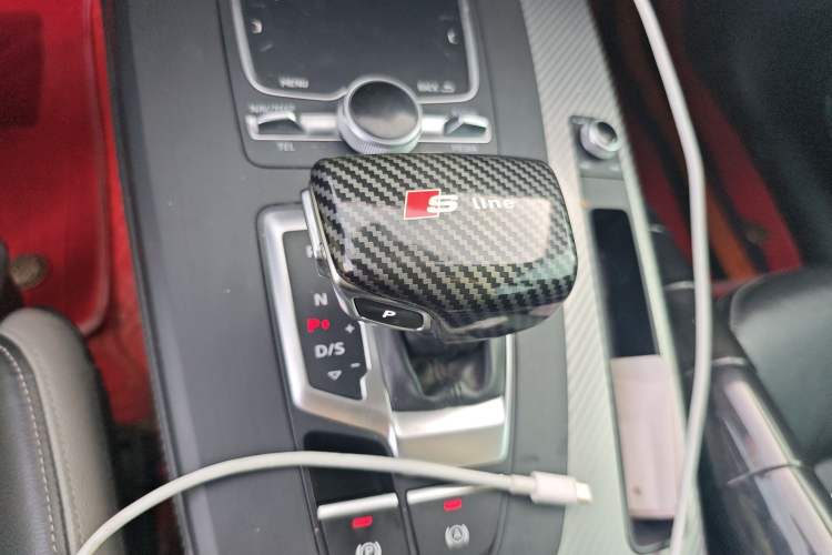 Used Audi Q5L 2020 45 TFSI Prestige Fashion Model Gear Lever