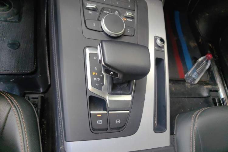 Used Audi Q5L 2020 Revised 40 TFSI Prestige Edition Gear Lever