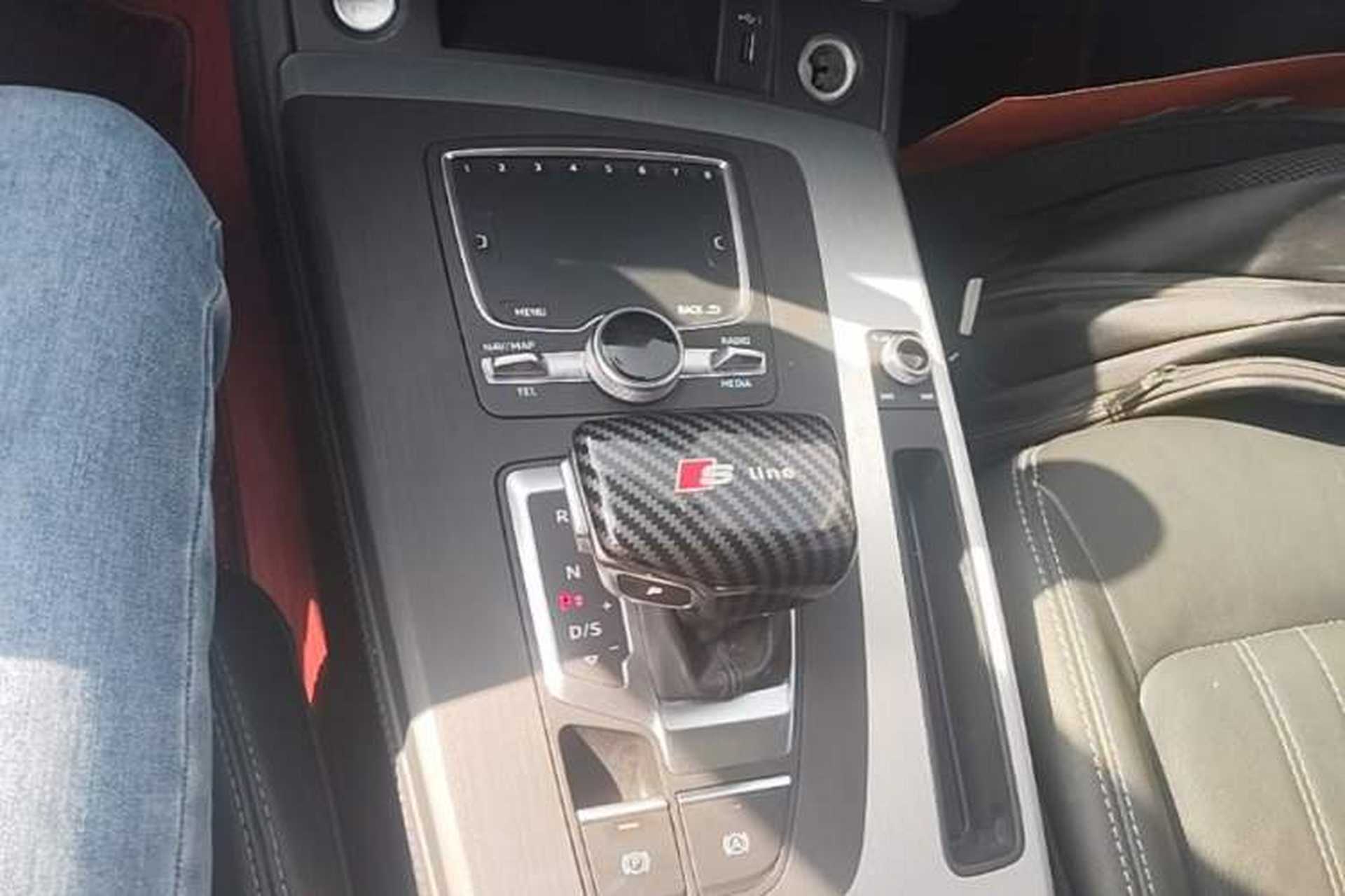 Used Audi Q5L 2020 Updated 40 TFSI Prestige Fashion Edition Gear Lever