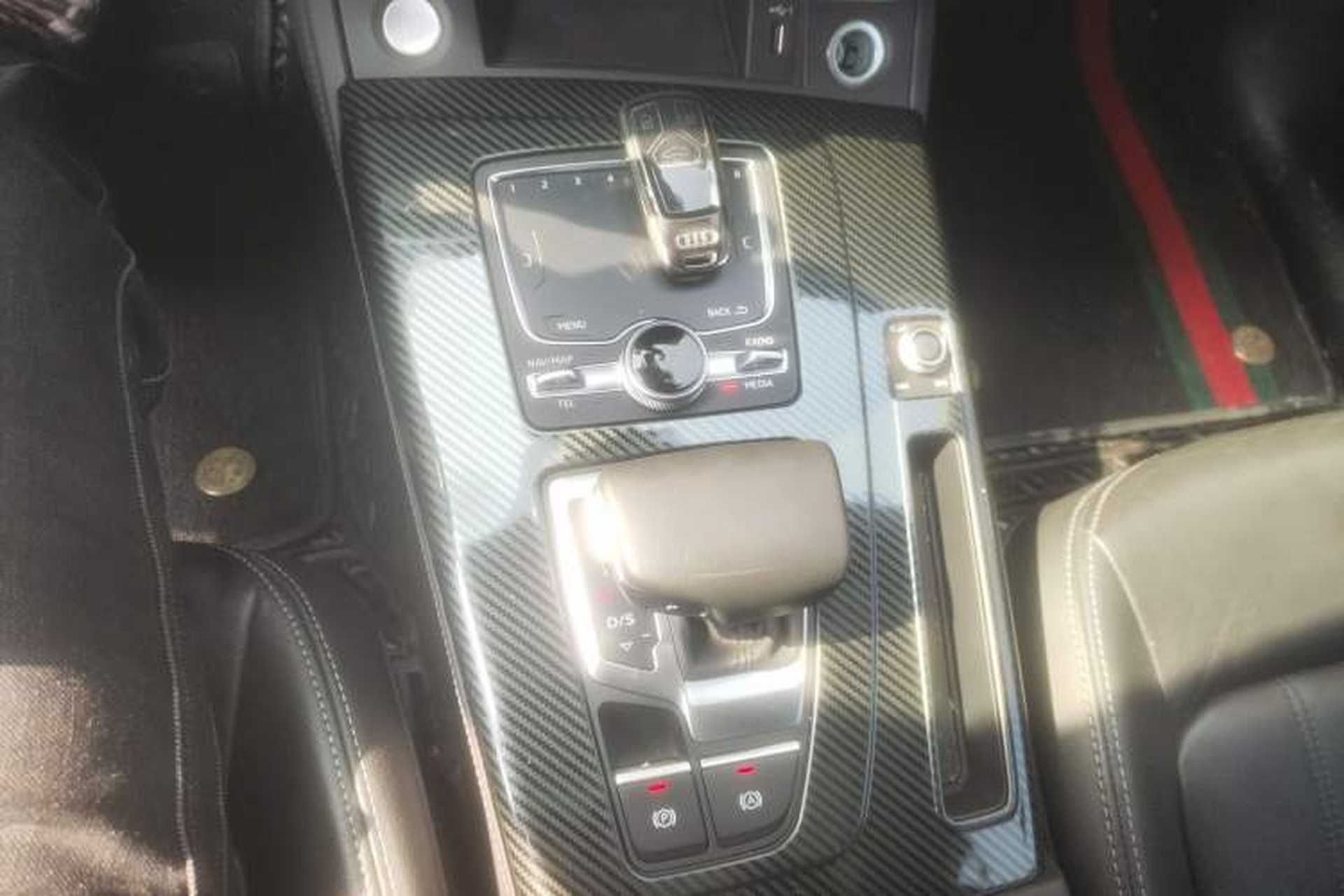 Used Audi Q5L 2020 Updated 40 TFSI Prestige Fashion Edition Gear Lever