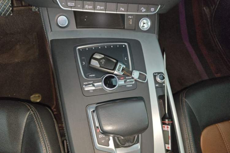 Used Audi Q5L 2020 40 TFSI Prestige Fashion Edition Gear Lever