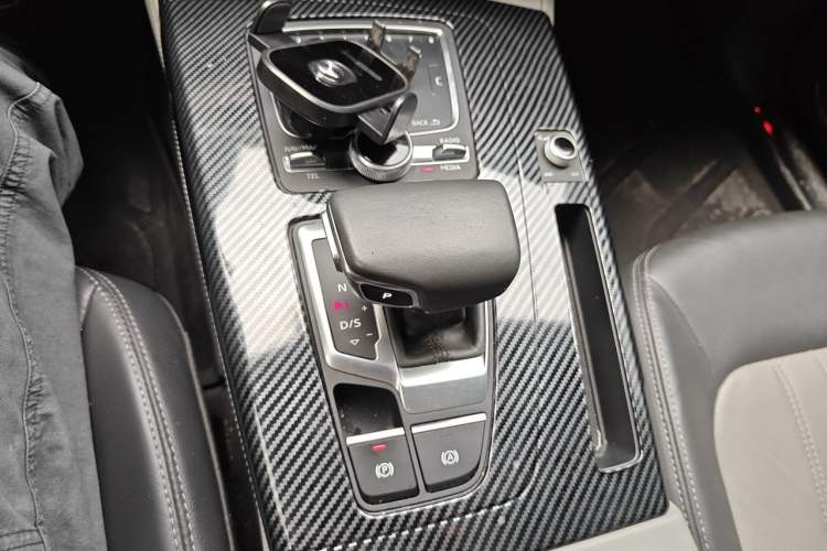 Used Audi Q5L 2020 40 TFSI Prestige Fashion Edition Gear Lever