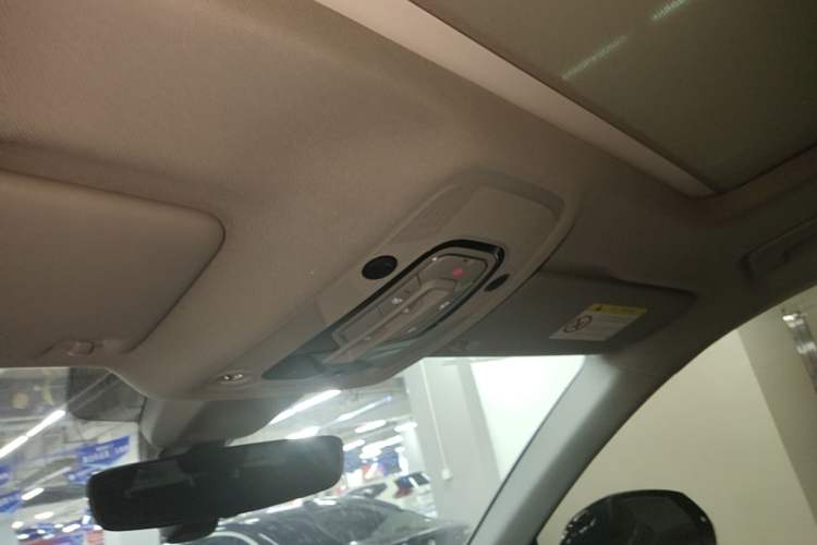 Used Audi Q5L 2020 45 TFSI Prestige Fashion Model Headliner