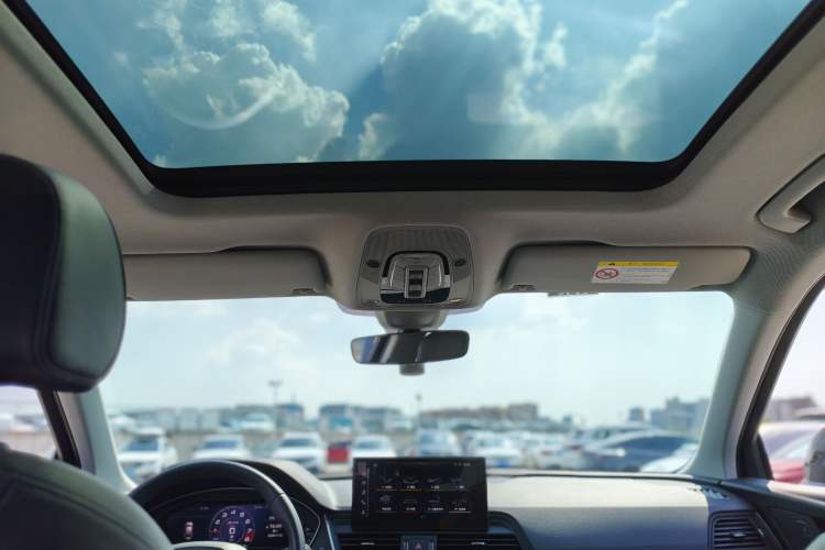 Used Audi Q5L 2020 Updated 40 TFSI Prestige Fashion Edition Headliner