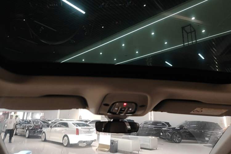 Used Audi Q5L 2020 Updated 40 TFSI Prestige Fashion Edition Headliner