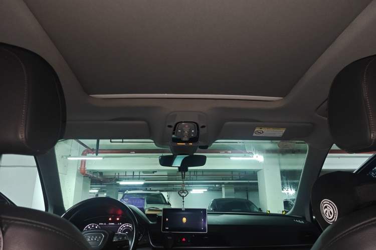 Used Audi Q5L 2020 45 TFSI Prestige Fashion Model Headliner