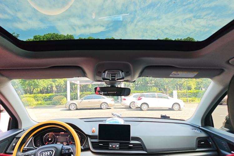 Used Audi Q5L 2020 Updated 40 TFSI Prestige Fashion Edition Headliner