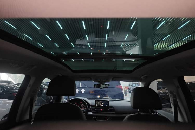 Used Audi Q5L 2020 40 TFSI Prestige Fashion Edition Headliner